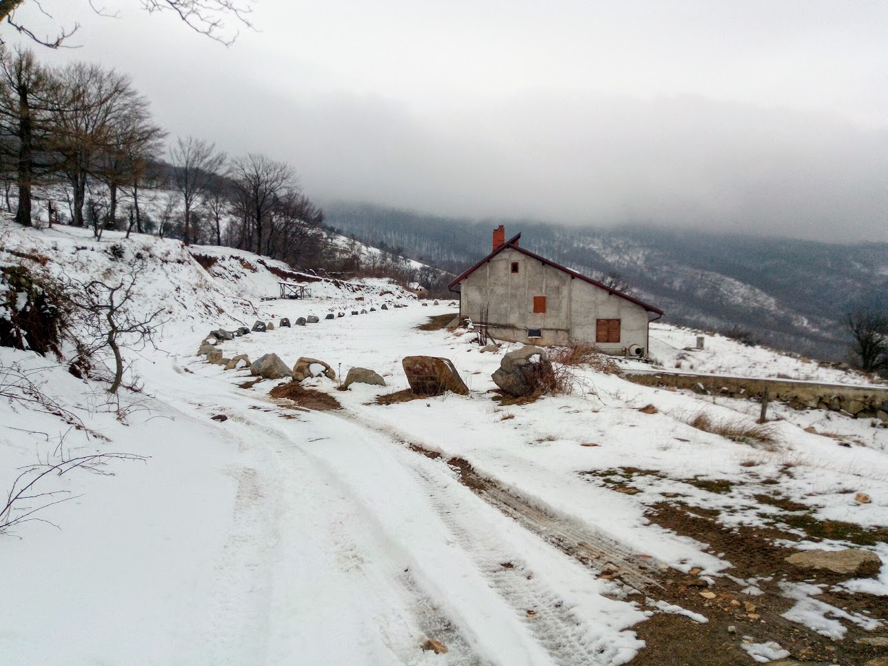 Lindenfeld - satul fantoma din Banat pe timp de iarna