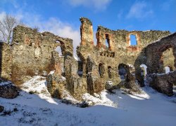 Cetatea Soimos judetul Arad iarna