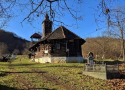 Biserica de lemn din Corbesti din judetul Arad