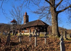 Biserica de lemn din Corbesti din judetul Arad