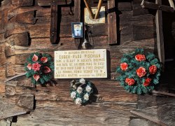 Biserica de lemn din Corbesti din judetul Arad