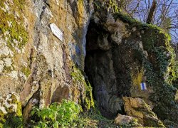 Pestera Liliecilor Moneasa din judetul Arad