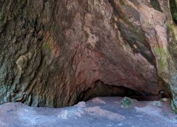 Pestera Liliecilor Moneasa din judetul Arad