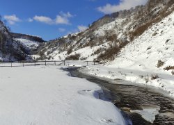 Fundatura Ponorului iarna din judetul Hunedoara