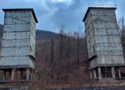 Ruinele minei de cupru de la Moldomin din Moldova Noua
