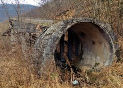 Ruinele minei de cupru de la Moldomin din Moldova Noua