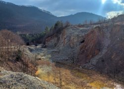 Ruinele minei de cupru de la Moldomin din Moldova Noua