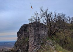Ruinele Cetatii Dezna din judetul Arad