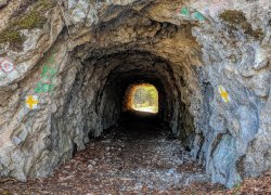 La Tunele din Poieni judetul Timis