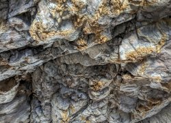 La Tunele din Poieni judetul Timis