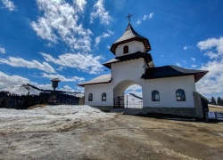Manastirea Sfanta Treime Prislop