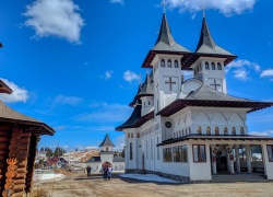 Manastirea Sfanta Treime Prislop