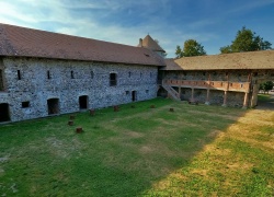 Castelul de la Racos
