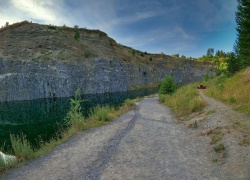 Lacul de Smarald din Racos