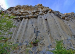 Coloanele de Bazalt din Racos
