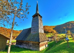 Biserica de lemn din Cazanesti