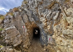 Traseu La Tunele de pe Cheile Nerei
