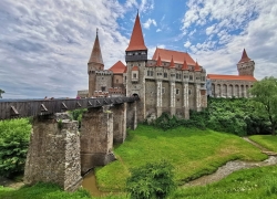 Castelul Corvinilor (Huniazilor)