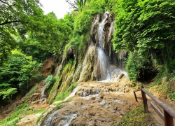 Cascada Clocota de la Geoagiu Bai