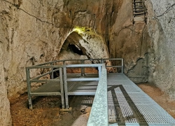 Pestera Poarta lui Ionele