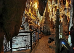 Pestera Resavska Pecina din Serbia