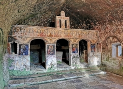 Manastirea Corbii de Piatra
