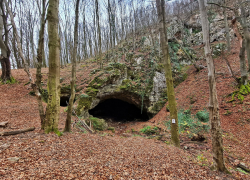 Pestera Gaura Haiduceasca din Moldova Noua