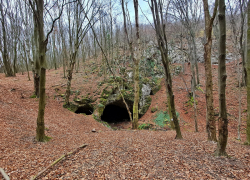 Pestera Gaura Haiduceasca din Moldova Noua