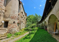 Biserica fortificata din Valea Viilor