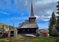 Schitul Sf. Ilie de pe Muntele Mic