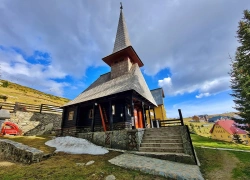 Schitul Sf. Ilie de pe Muntele Mic