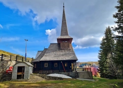 Schitul Sf. Ilie de pe Muntele Mic