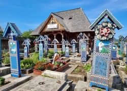 Cimitirul Vesel din Sapanta, Maramures