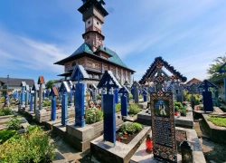 Cimitirul Vesel din Sapanta, Maramures