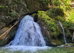 Cascada Evantai din Cheile Galbenei