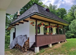 Schitul Pahomie din jud Valcea