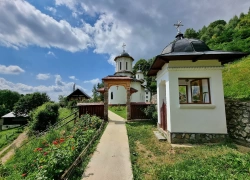 Schitul Patrunsa din jud Valcea