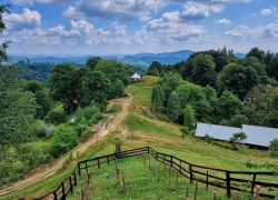 Traseu catre Cruce din Parcul Buila-Vanturita