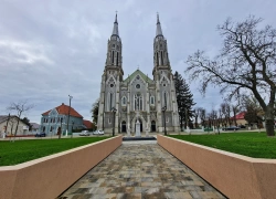 Biserica Romano Catolica din Vinga