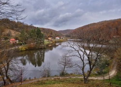 Lacul Mare si Lacul Mic din Dognecea