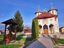 Biserica din lemn din Soimus