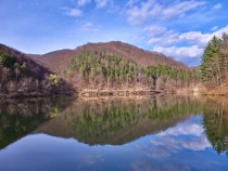 Lacul Faerag din judetul Hunedoara