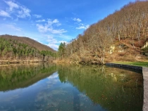 Lacul Faerag din judetul Hunedoara
