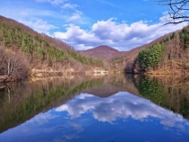 Lacul Faerag din judetul Hunedoara
