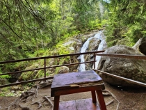 Cascada Lolaia din Muntii Retezat