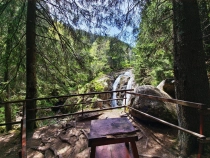 Cascada Lolaia din Muntii Retezat
