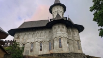 Crucea de la Manastirea Piatra Fantanele
