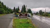 Hotel Castel Dracula din Pasul Tihuta