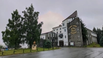 Hotel Castel Dracula din Pasul Tihuta