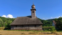 Biserica de lemn de la Grosi